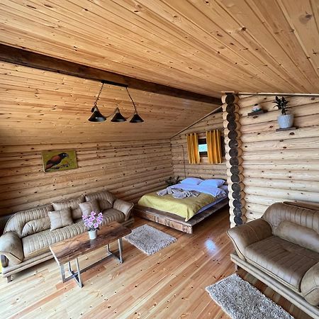 Alone Cottage Kazbegi Exterior photo