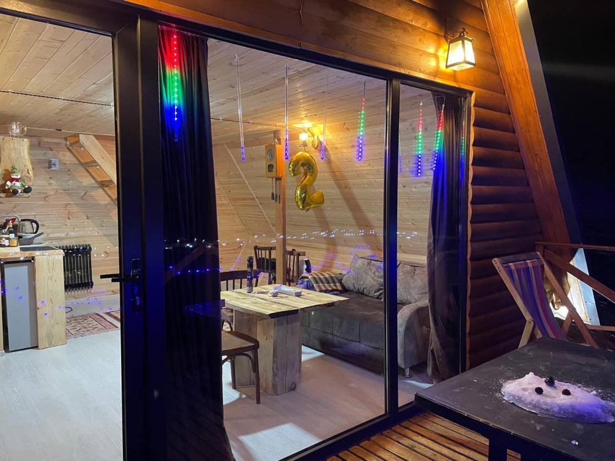 Alone Cottage Kazbegi Exterior photo