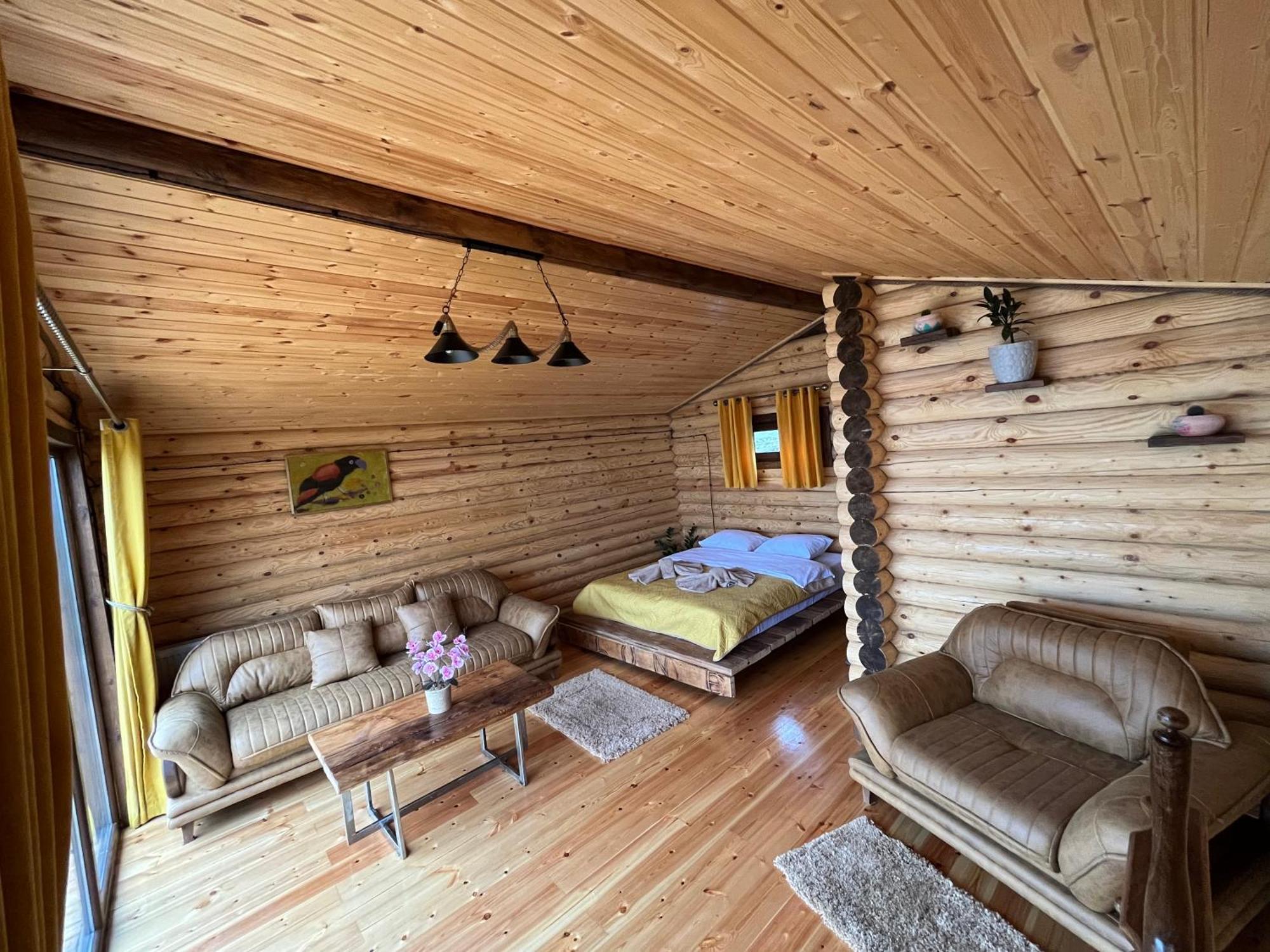 Alone Cottage Kazbegi Exterior photo