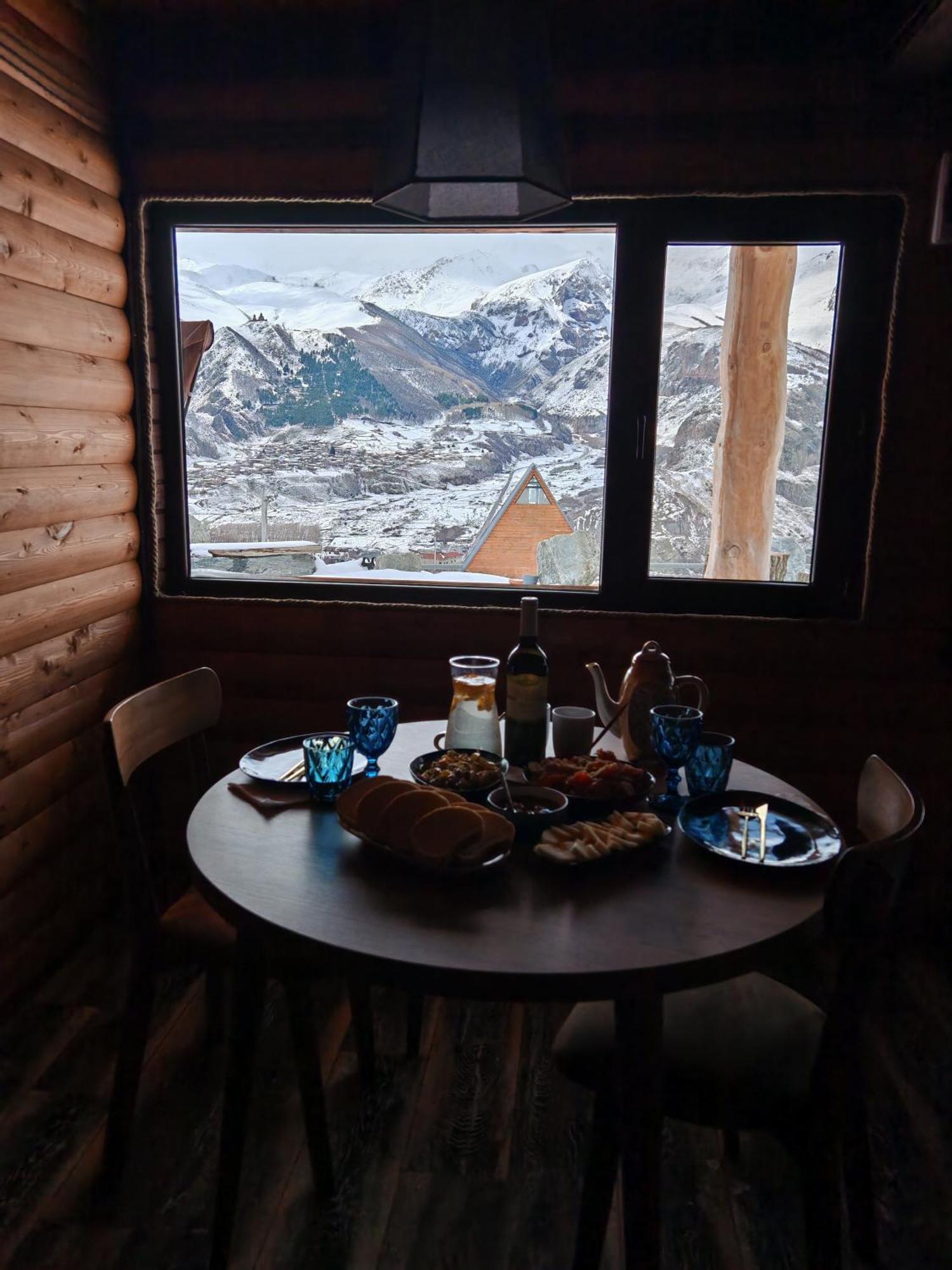 Alone Cottage Kazbegi Room photo